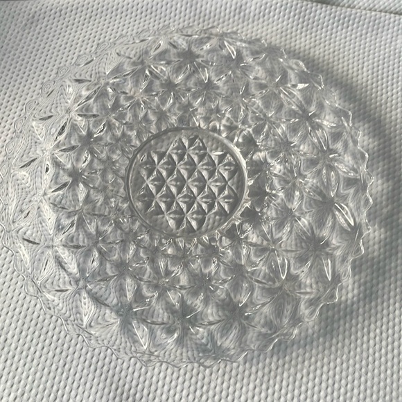 Mt. Vernon Clear  Torte Plate (Crisscross Diamonds) 12” wide. - Picture 1 of 4